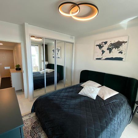 Luxury 1-Bedroom Apartment With Sauna And Sea View เฮลซิงกิ ภายนอก รูปภาพ