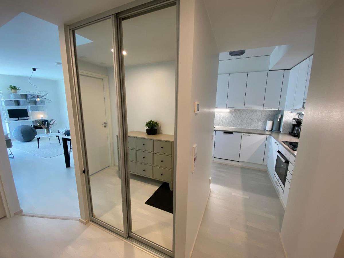 Luxury 1-Bedroom Apartment With Sauna And Sea View เฮลซิงกิ ภายนอก รูปภาพ